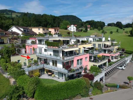 Grosszügige 4.5-Zimmer-Terr.-Wohnung im 2. OG